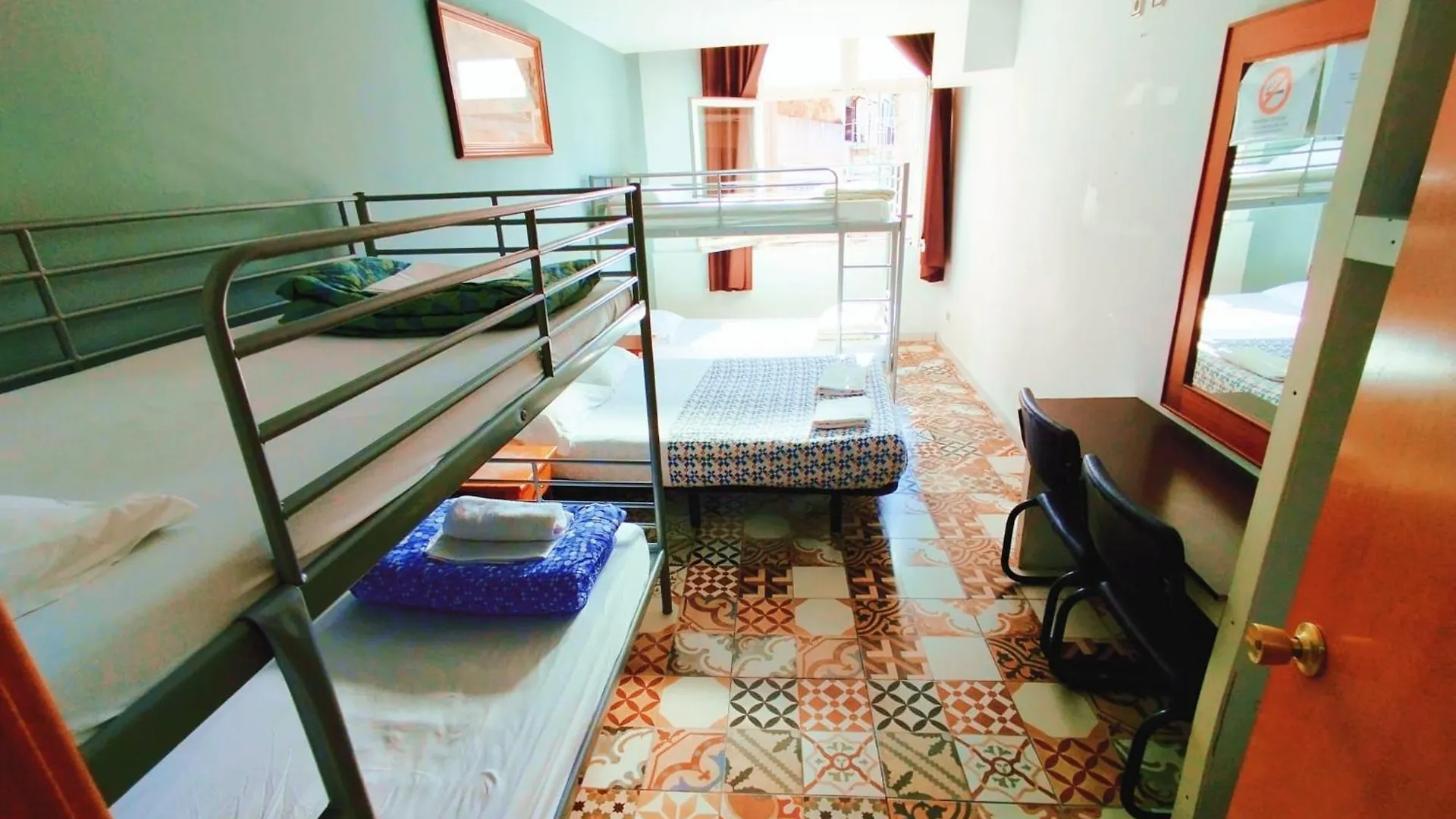 Hostel Alberg Sants Bcn Barcelona